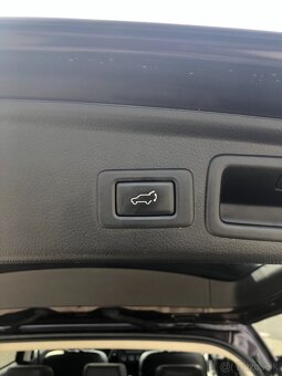 Subaru Forester 2.0D 108 kW • 4×4 • 6MT • koža • strešné okn - 14