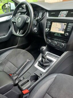 ŠKODA OCTAVIA combi 2.0TDI Elegance - 14