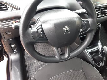 Peugeot 208 - 14