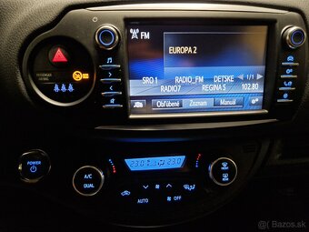 Toyota Yaris Hybrid Automat 1,5 Selection facelift 54kW LED - 14