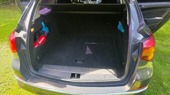 PREDÁM OPEL ASTRA J (2013) - 1.7 CDTI - SPOĽAHLIVÝ NAFŤÁK - 14