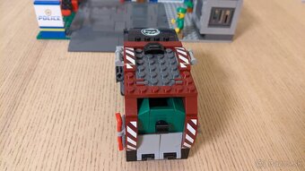60316 Lego City – Policajná stanica - 14