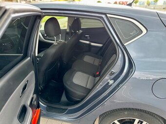 KIA Ceed 1.4 CRDi Silver - 14
