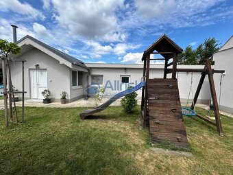 Nádherný kompletne zrekonštruovaný rodinný dom s garážou, ba - 14