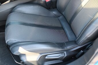 Peugeot 2008 1,5 96kw GT - 14