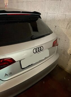 AUDI Čierne lesklé znaky - 14