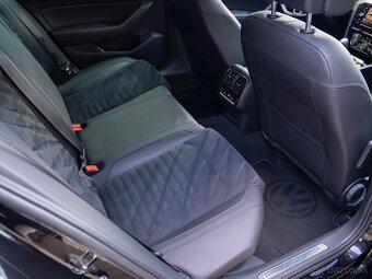 Volkswagen Passat 2.0 TDi DSG sedan DPH - 14