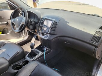 Hyundai i30 CW 1.6 CRDi VGT Premium 85kw - 14