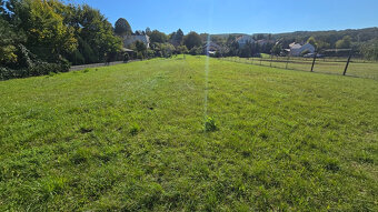 Pekný - veľký pozemok so starším domom - Podhájska 2608 m2 - 14