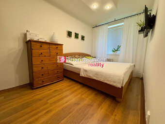 Na predaj priestranný 4-izbový byt Boriny - 14