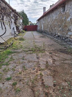 Na predaj priestranný rodinný dom v obci Rapovce – výborná l - 14
