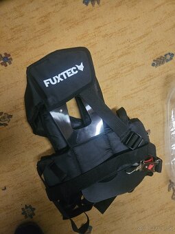 Hecht 142BTS krovinorez - 14