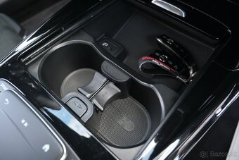 Mercedes-Benz A trieda Mercedes-AMG 35 4MATIC - 14