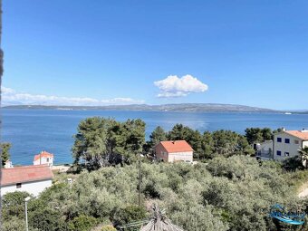 Šolta - nádherný zariadený apartmán s výhľadom na more - 14