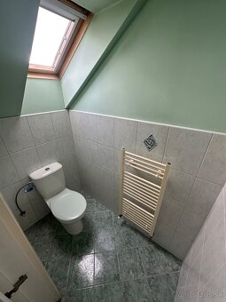 Dvojgeneračný poschodový rodinný dom - 14