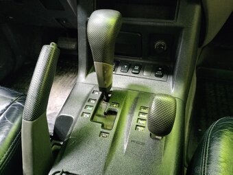 Mitsubishi Pajero 3.2 DiD 121KW AT/5 4x4 Uzávierka 2001 - 14