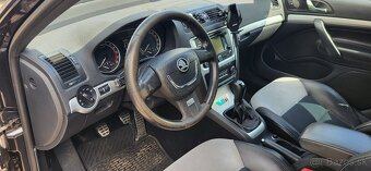 Škoda Octavia Combi RS 2.0 TDI 125 kW rok 2010 - 14