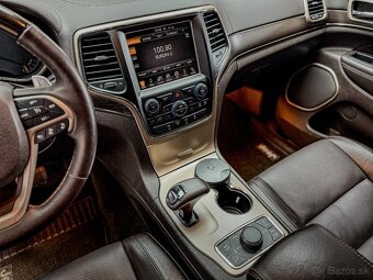 Jeep Grand Cherokee 3.0L V6 TD Summit A/T - 14