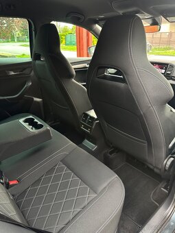Škoda KAROQ Sportline 4x4 2.0TDi DSG 110kW VIRTUAL/DCC/ACC - 14