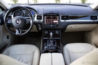 Volkswagen Touareg 3.0 TDI - 14