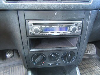 VW Golf variant - 14