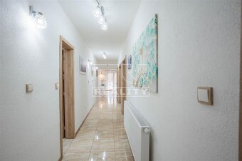 Na predaj priestranný rodinný dom Uhrovec okr. Bánovce... - 14