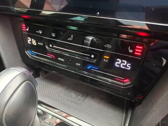 VW Passat B8 Variant TSI 140kW DSG R-Line - záruka Autodraft - 14