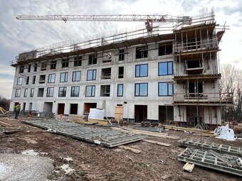 Na predaj 2 izbový byt s terasou v novostavbe v Piešťanoch v - 14