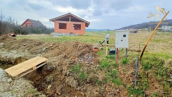 NOVÁ CENA Rozostavaný bungalov v krásnom prostredí - 14