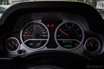 Jeep Wrangler 2.8 CRD Unlimited, 1.majiteľ, SK-auto, nelak - 14