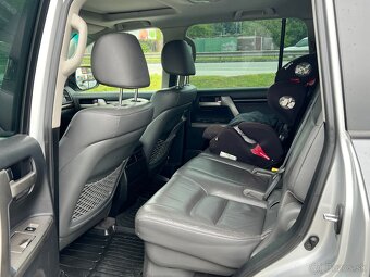 Toyota Landcruiser 200 4.5D - 14