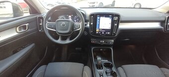 Volvo XC40 B4 Momentum Pro AWD A/T - 14