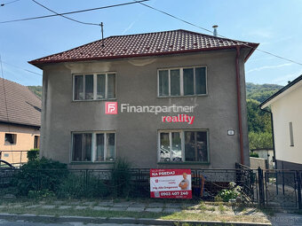 Ponúkame na predaj 5 izb. rodinný dom s garážou na pozemku 9 - 14