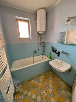 Veľký rodinný dom v centre obce Pobedim, pozemok 807m2 - 14