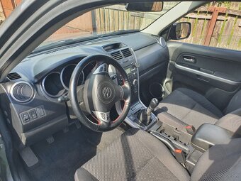 Suzuki Grand Vitara 1.9 DDiS 4x4 | 2007 | 226 140 km | STK d - 14