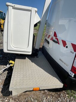 Renault Master 2.3 D r.v.2021 rameno zdvih 12metrov - 14