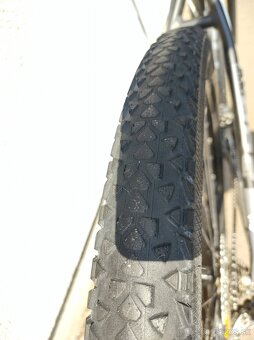 {41}  Horský bicykel Focus Black Forest 29r 2.0 (2013) - 14