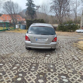 Predám Mercedes R -320 cdi 4x 4 a 6 miest - 14