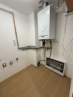 4 izbový rodinný dom 153 m2 + zasklená terasa 24 m2, garáž - 14