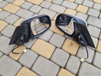 Suzuki SX4 kufrové dvere - 14