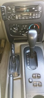 Jeep Cherokee 2.8 CRD - 14