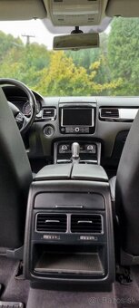 Volkswagen Touareg - 14