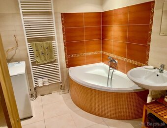 Na predaj 3 izbový rodinný dom, Semerovo - 14