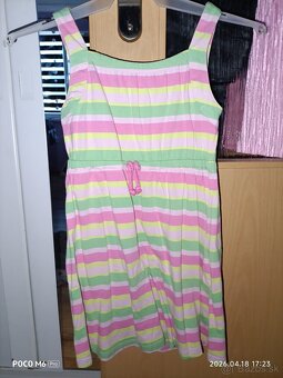 Šaty 122/128 a sukničky 116/122 - 14