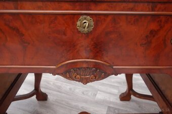 Komoda starožitná vyrezávaná . - 14