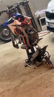 Yamaha YZF450 - 14