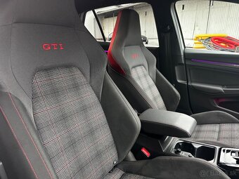 Volkswagen Golf VIII GTI - 14