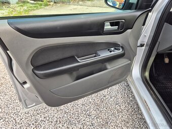 Ford focus sw - 14