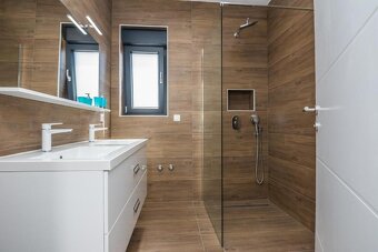 Luxusný dom s vyhrievaným bazénom v Chorvátsku - 14