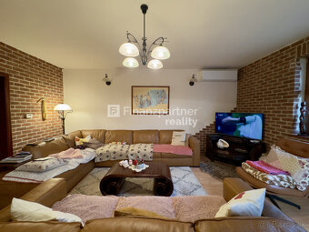 Na predaj sympatický 4-izbový klimatizovaný rodinný dom - 14